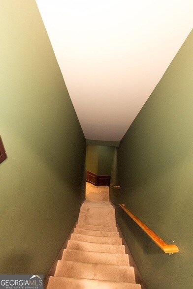 Building Photo - 5166 Wheeler Dr