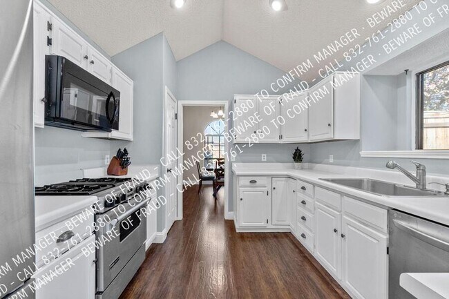 Building Photo - 3416 Aster Ln