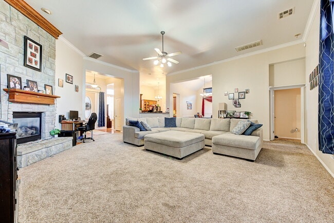 Building Photo - 3804 Lorings Rd