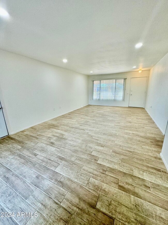 Building Photo - 19033 N Welk Dr