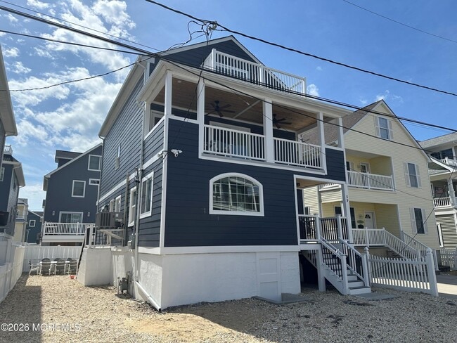 Building Photo - 39 Coolidge Ave