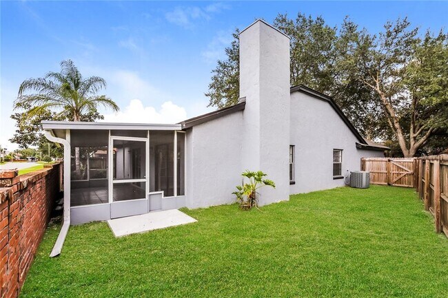 Building Photo - 616 Charing Cross Ct