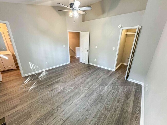 Building Photo - 3575 Kennesaw Station Dr