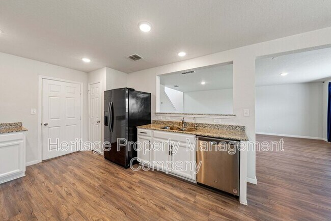 Building Photo - 6231 Antares