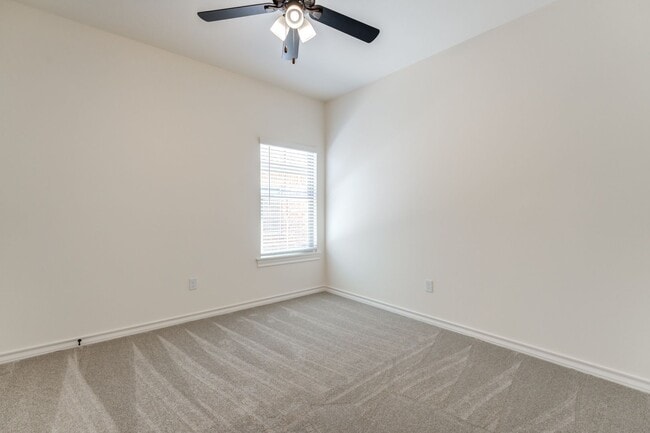 Building Photo - AVAILABLE FOR PRELEASE - 3 Bedroom Townhome in Escondido - Frenship ISD