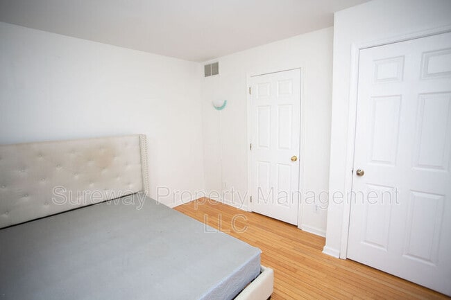 Building Photo - 712 Sage Hill Dr