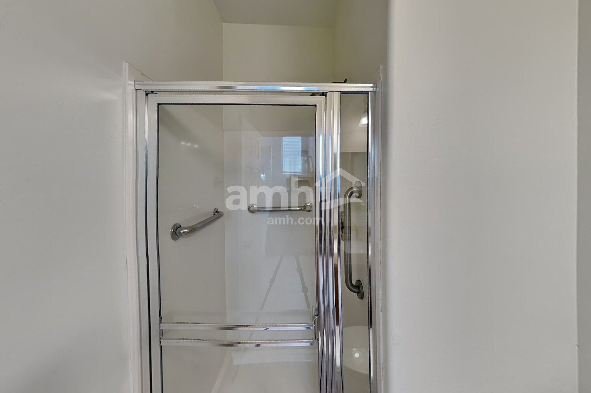 Building Photo - 14576 W Maui Ln