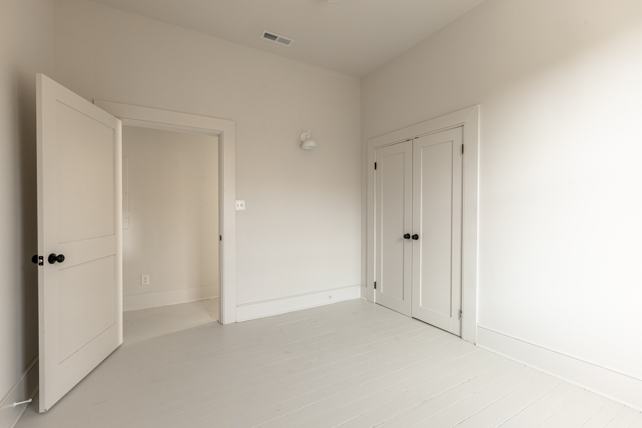 Building Photo - 82 Wentworth St