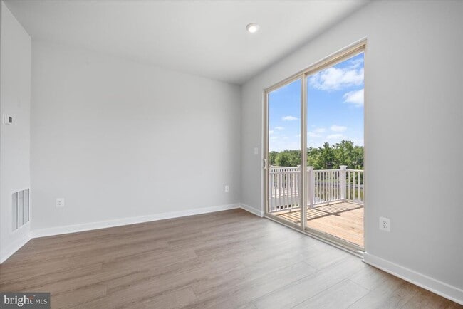 Building Photo - 1051 Venifena Terrace SE
