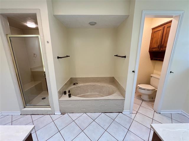 Building Photo - 2312 Blue Cypress Dr