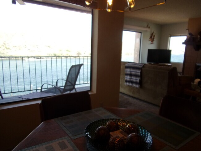 Building Photo - 1611 AZ-95