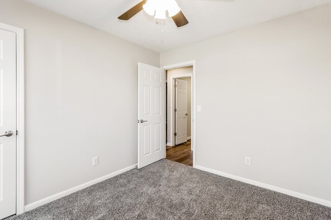 Building Photo - 3-Bedroom Retreat with 2 Full Baths in Fay...