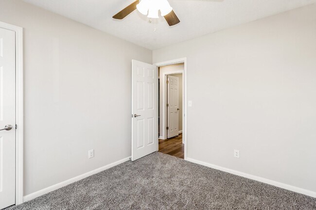 Building Photo - 3-Bedroom Retreat with 2 Full Baths in Fayetteville