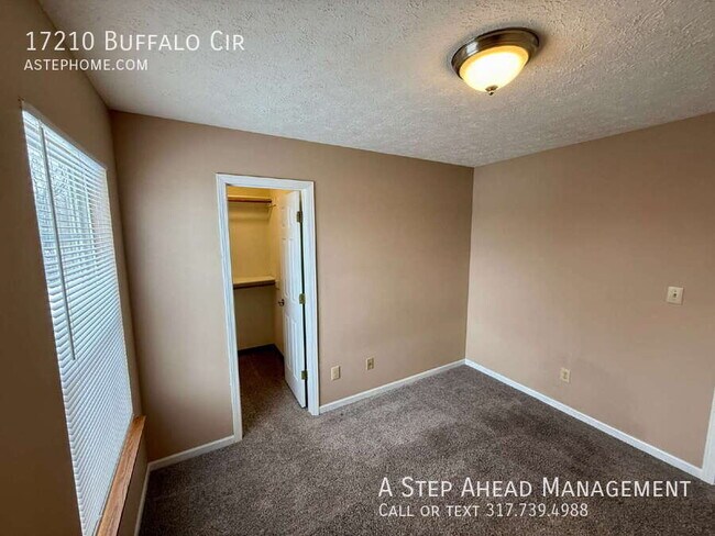 Building Photo - 17210 Buffalo Cir