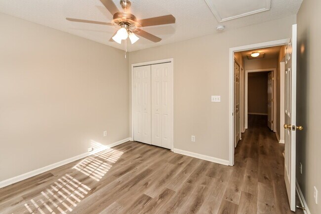 Building Photo - 3015 Mallard Forest Dr