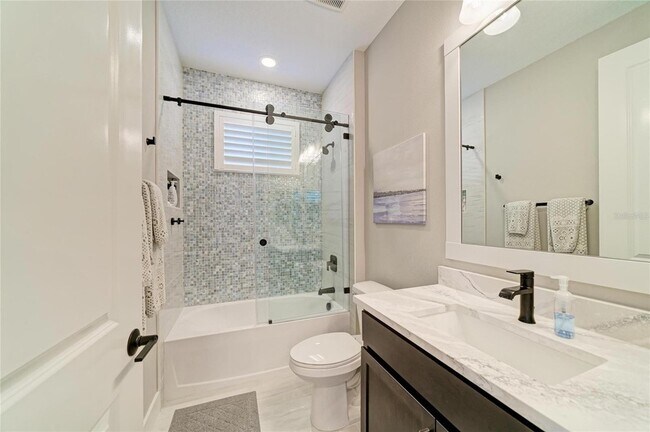 Building Photo - 1047 Waterline Ct