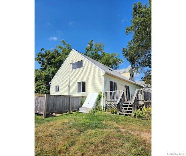 Building Photo - 160 Couch Rd