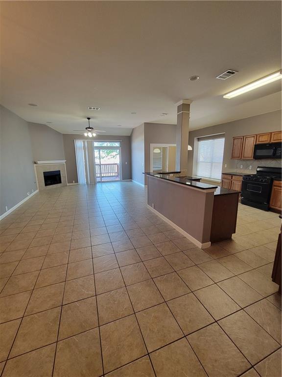 Building Photo - 3526 Shiraz Loop