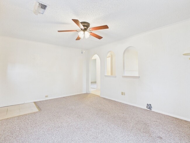 Building Photo - 4004 S Hayden St