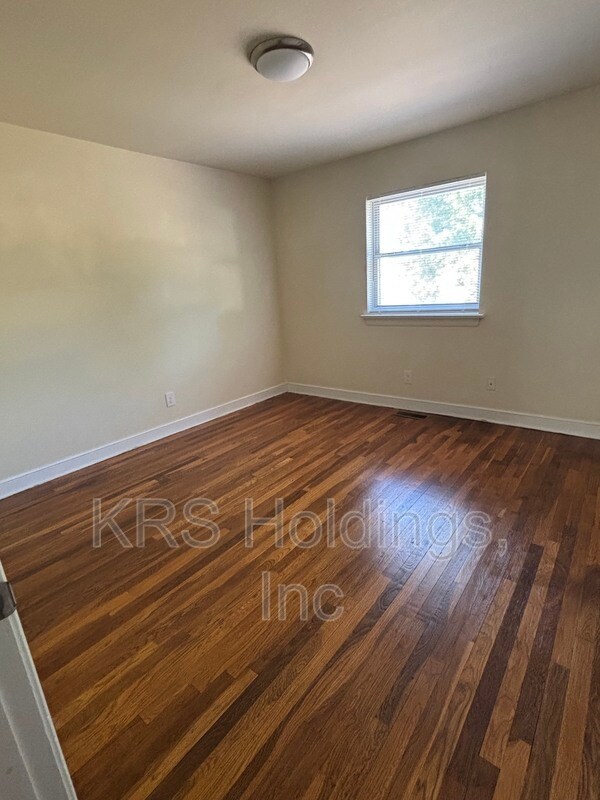 Building Photo - 5244 Goolsby Ct