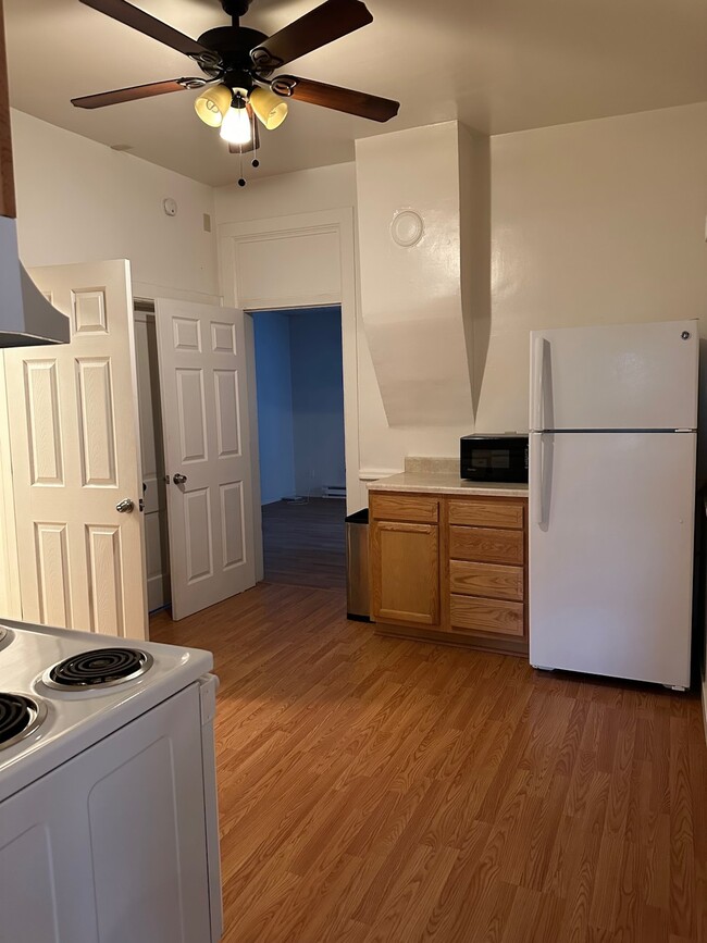 Building Photo - 3163 West 28th Avenue, Unit 1