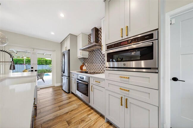 Building Photo - 8820 SW 85th Terrace