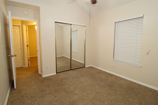 Building Photo - 11150 Loma Grande Dr