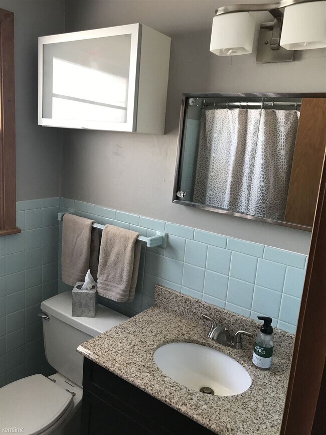 Building Photo - 2 br, 1 bath Condo - 6221 Oxford St
