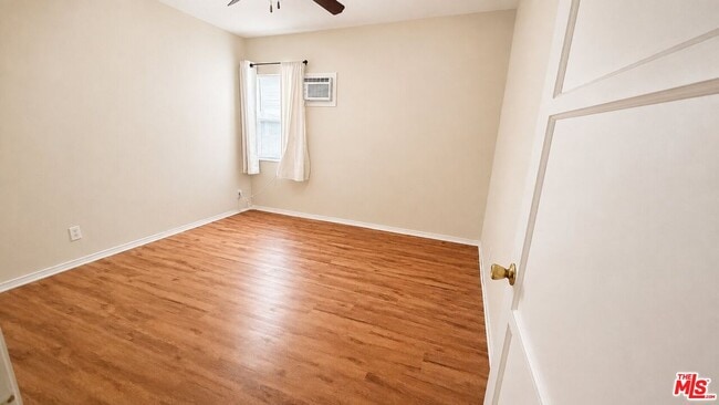 Building Photo - 3866 Bentley Ave