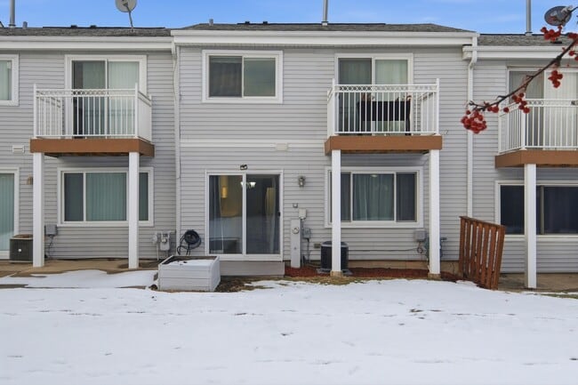 Building Photo - 269 Alpine Dr E