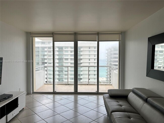 Building Photo - 5600 Collins Ave