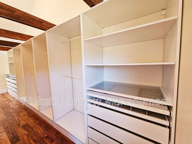 Building Photo - 27201 WA-3