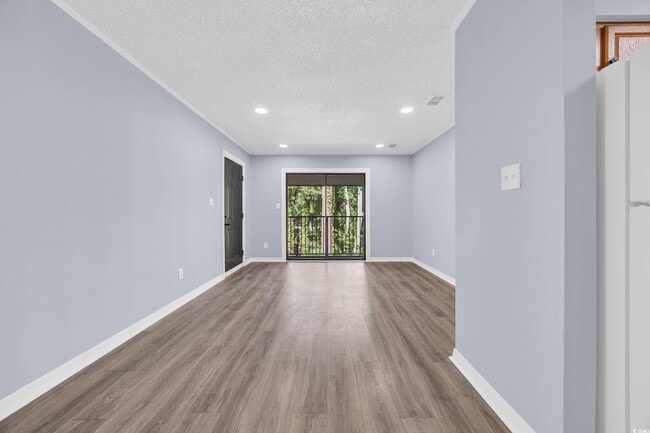 Building Photo - 950 Forestbrook Rd