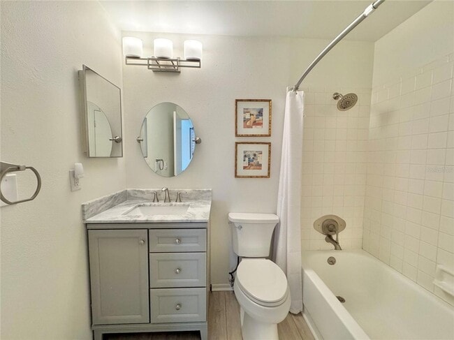 Building Photo - 715 Magnolia Pl