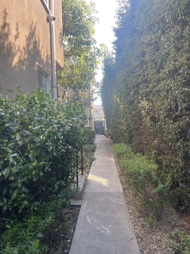 Building Photo - 5410 Packard St