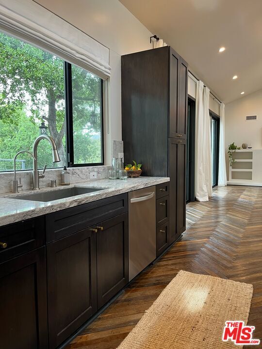 Building Photo - 21273 Entrada Rd