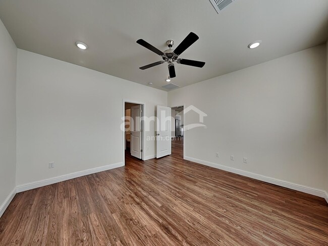 Building Photo - 5615 Lighting Hope Ct