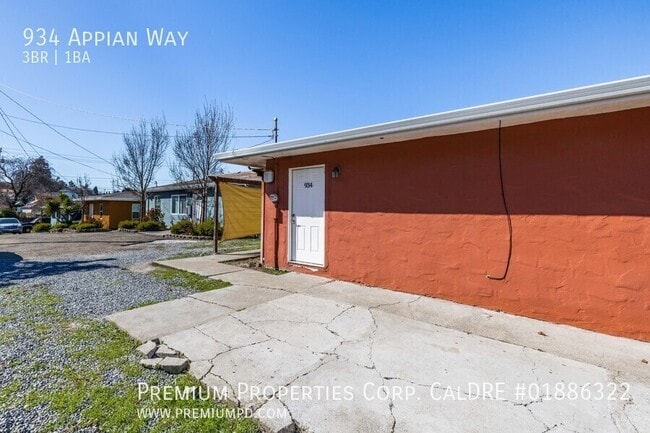 Building Photo - 934 Appian Way