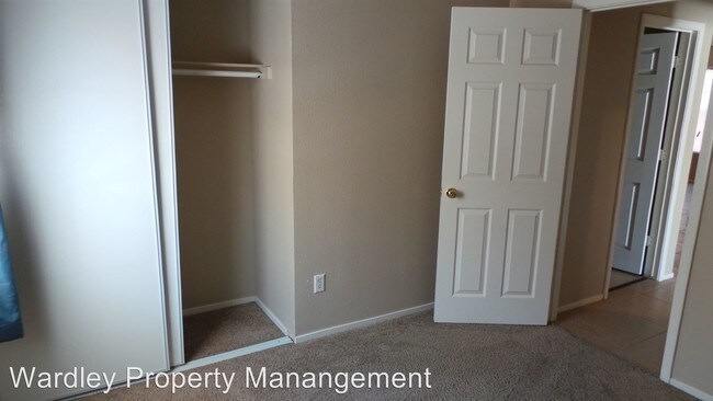 Building Photo - 617 Black Sand Ct