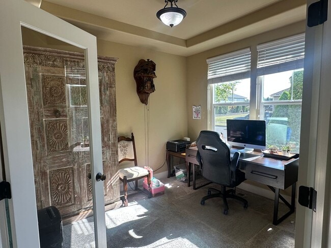 Building Photo - 4405 Cashmere Dr NE