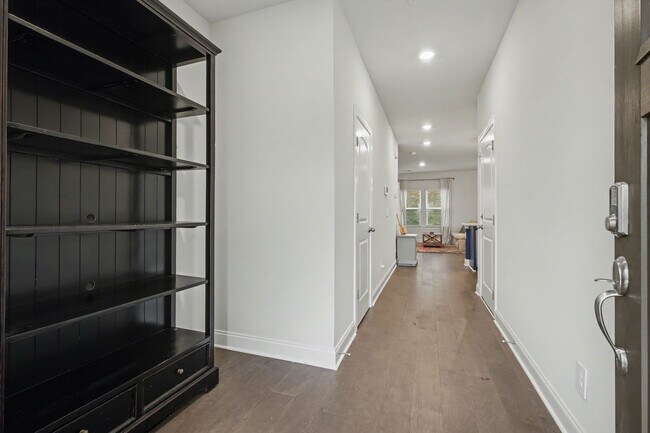 Building Photo - 3 BED 2.5 BATH TOWNHOME ON THE WEST SIDE OF LEBANON!