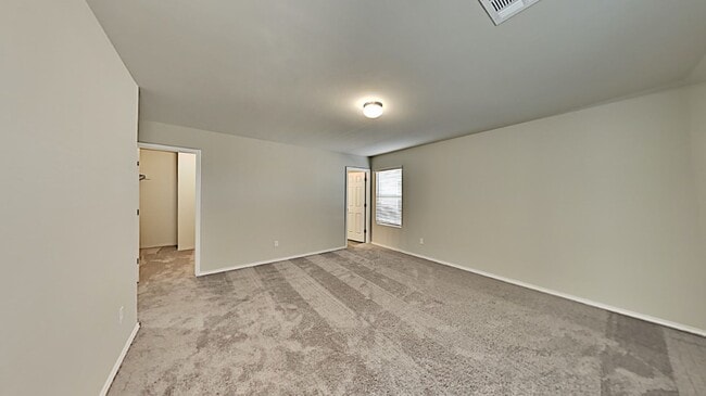 Building Photo - Very Nice 3 Bedroom 2 Bath Home in Yukon Schools