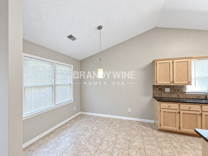Building Photo - 130 Park Meadows Dr SW