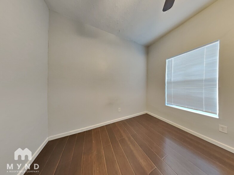 Building Photo - 1606 Ruthven St