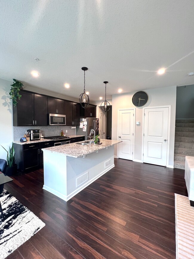 Building Photo - 8094 Evergreen Ln N