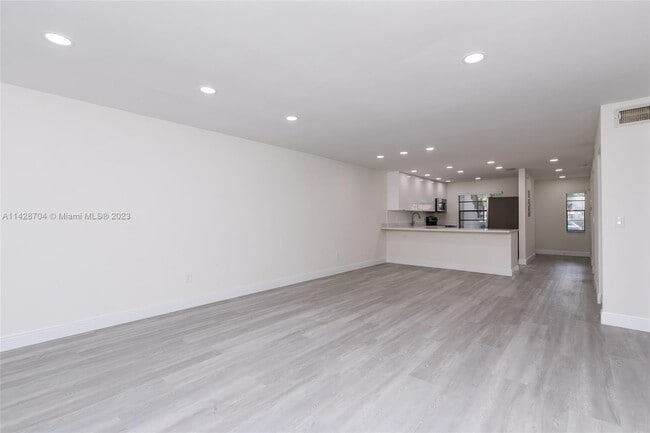 Building Photo - 21559 Cypress Hammock Dr
