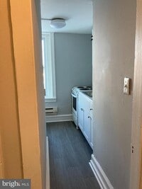 Building Photo - 131 E Roosevelt Blvd