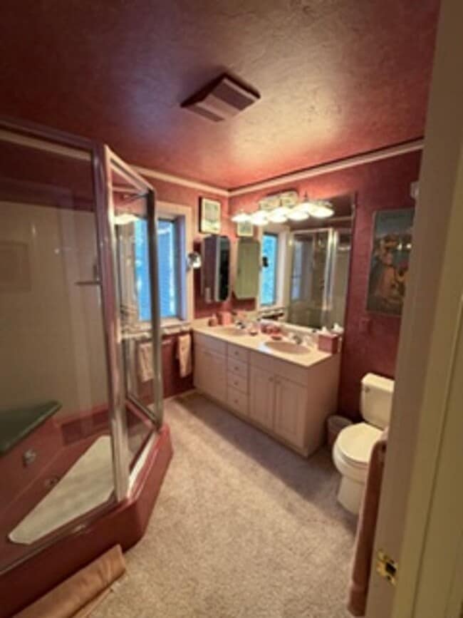 Building Photo - Tahoe Palisades Beauty