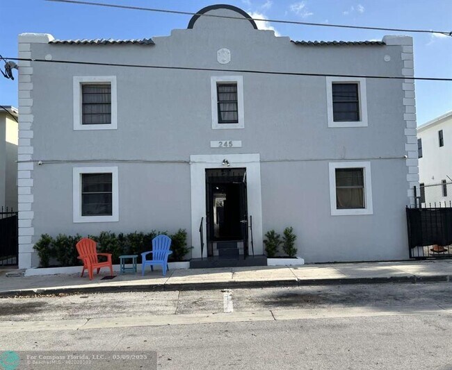 Primary Photo - 245 NW 32nd St
