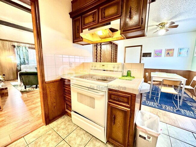 Building Photo - 4409 75th Dr